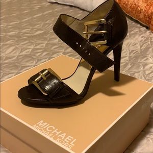 Brand new Micheal Kors Heels